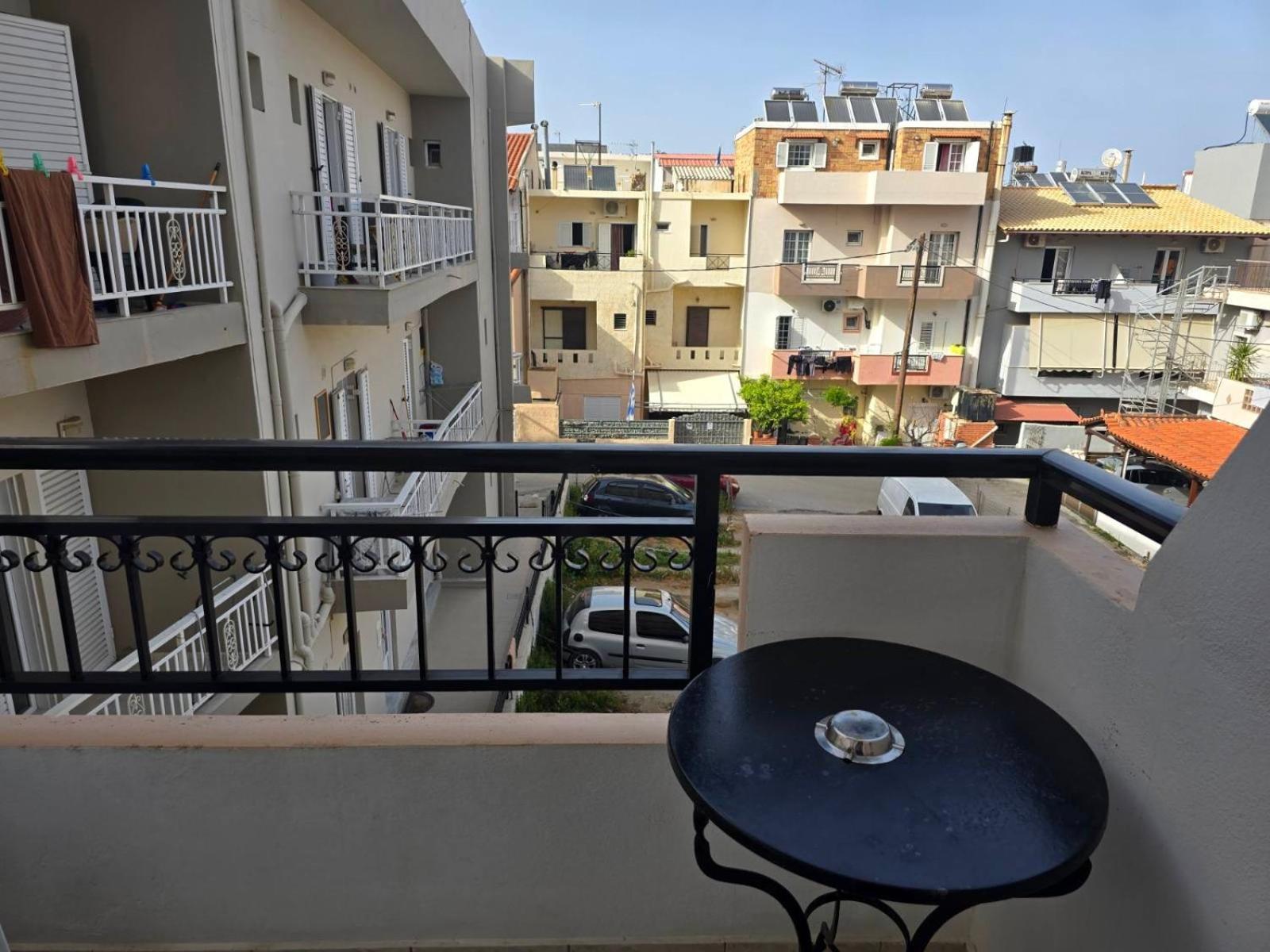 Διαμέρισμα Δίπλα Σε Πανεπιστήμιο 이라클리온 외부 사진